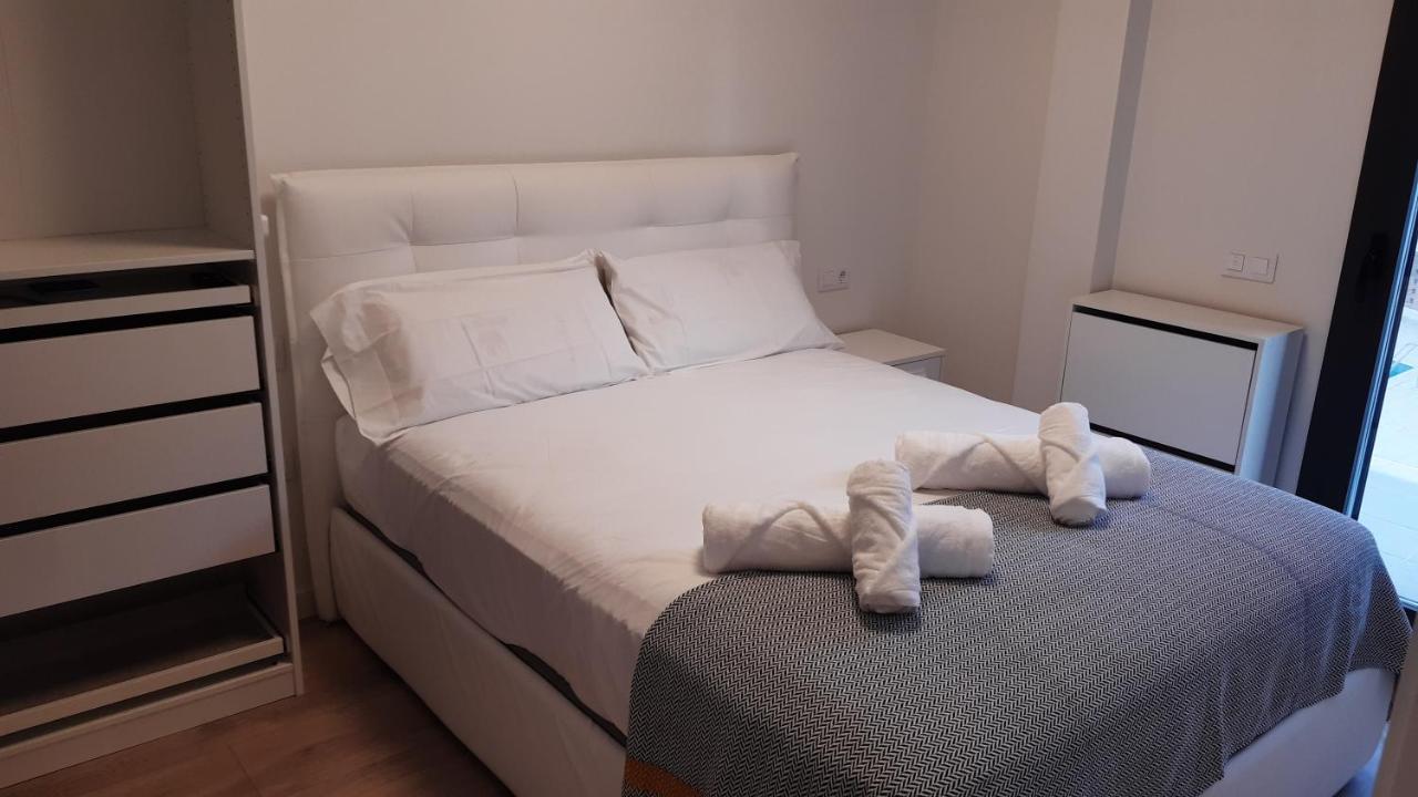 New Beside Sitges With Pool Beside Beach Vilanova i la Geltrú Exterior foto